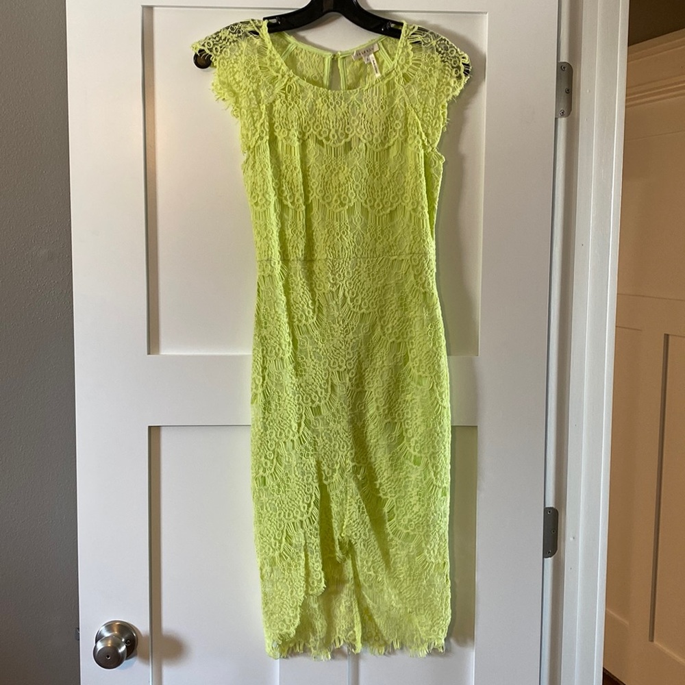 Farrah Lime Lace Dress NWT